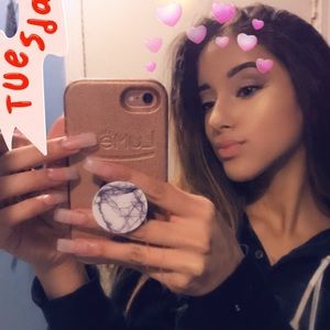 Meet your Posher, Arianna